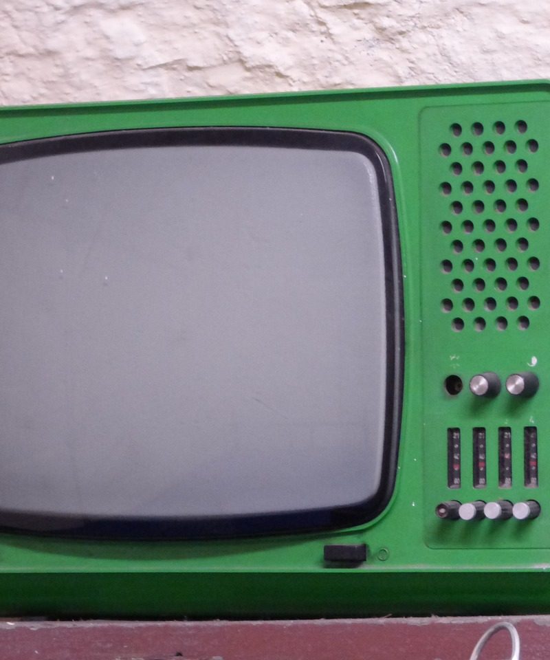 We współczesnych czasach ogromnie wiele osób przeznacza swój wolny czas przed telewizorem